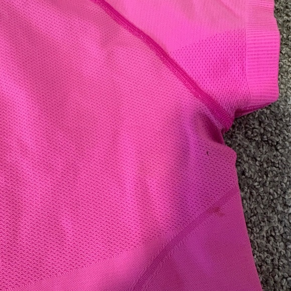Ivivva Lululemon Pink Athletic Fly Tech Short Sleeve T-Shirt Girls Size Large 14 - Picture 7 of 10